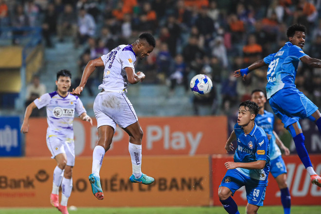 Hà Nội FC vs SHB Đà Nẵng