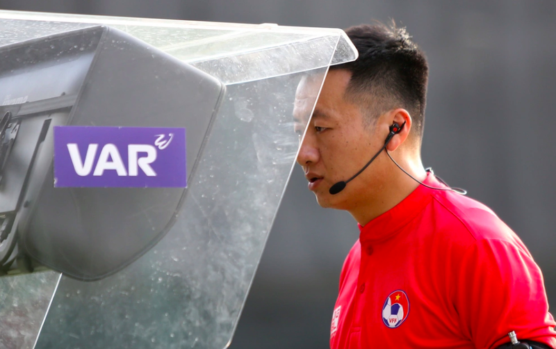 Vấn đề tổng thể với công nghệ VAR trong V-League
